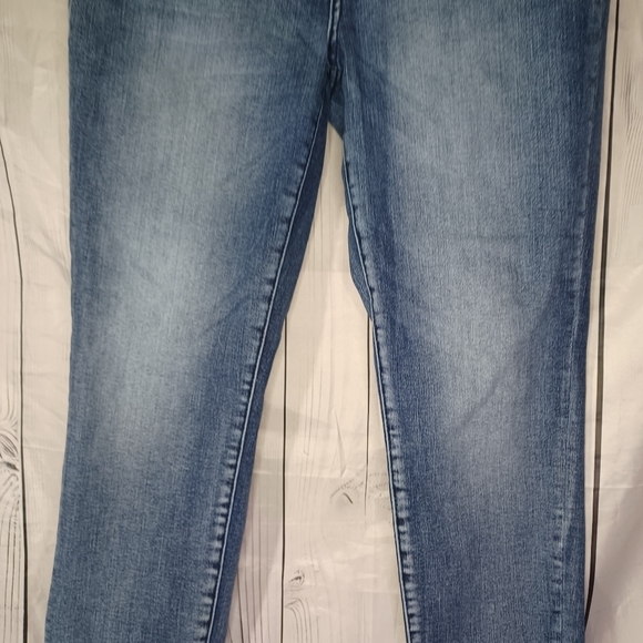 Judy Blue Skinny Raw Hem Relaxed Fit Blue Women's Jeans - Picture 4 of 11